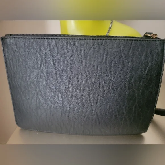 Calvin Klein clutch - Picture 3 of 4